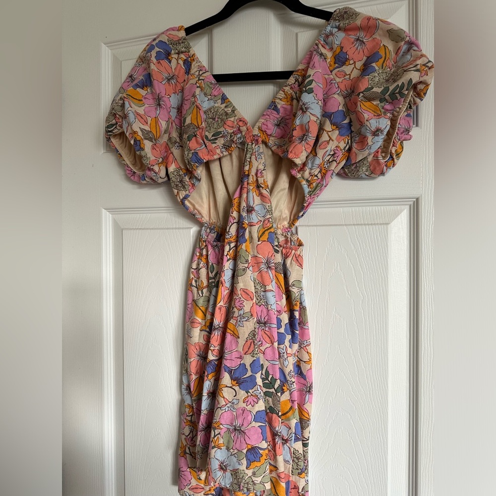 Sincerely Jules floral cutout dress - Picture 2 of 3